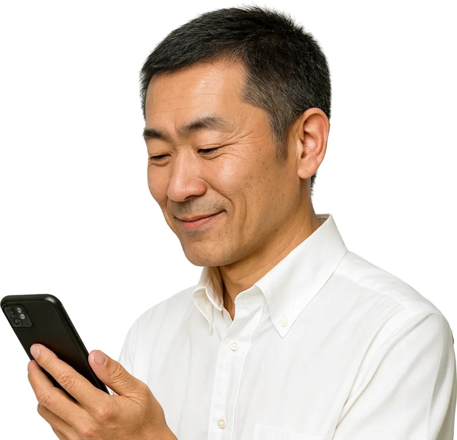 スマートフォンで査定結果を確認する発電所オーナー
